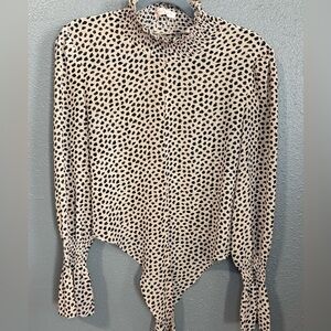 Who Am I Leopard Print Long Sleeve size M  (SKU 62)